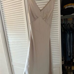 Margaret O’Leary DARYA DOUBLE V NECK DRESS Beige Sleeveless Dress